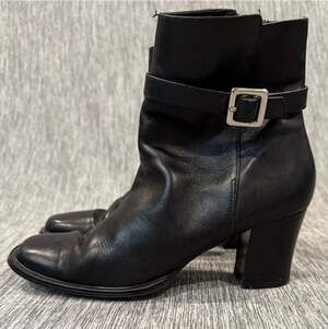Karen Scott Black Leather Buckle Ankle Boots